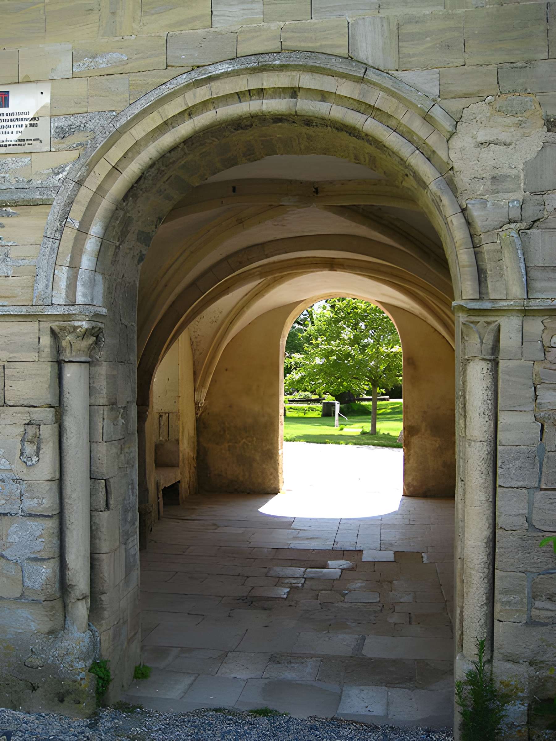 Restes du prieuré de Saint-Gabriel, puis Centre d'apprentissage horticole