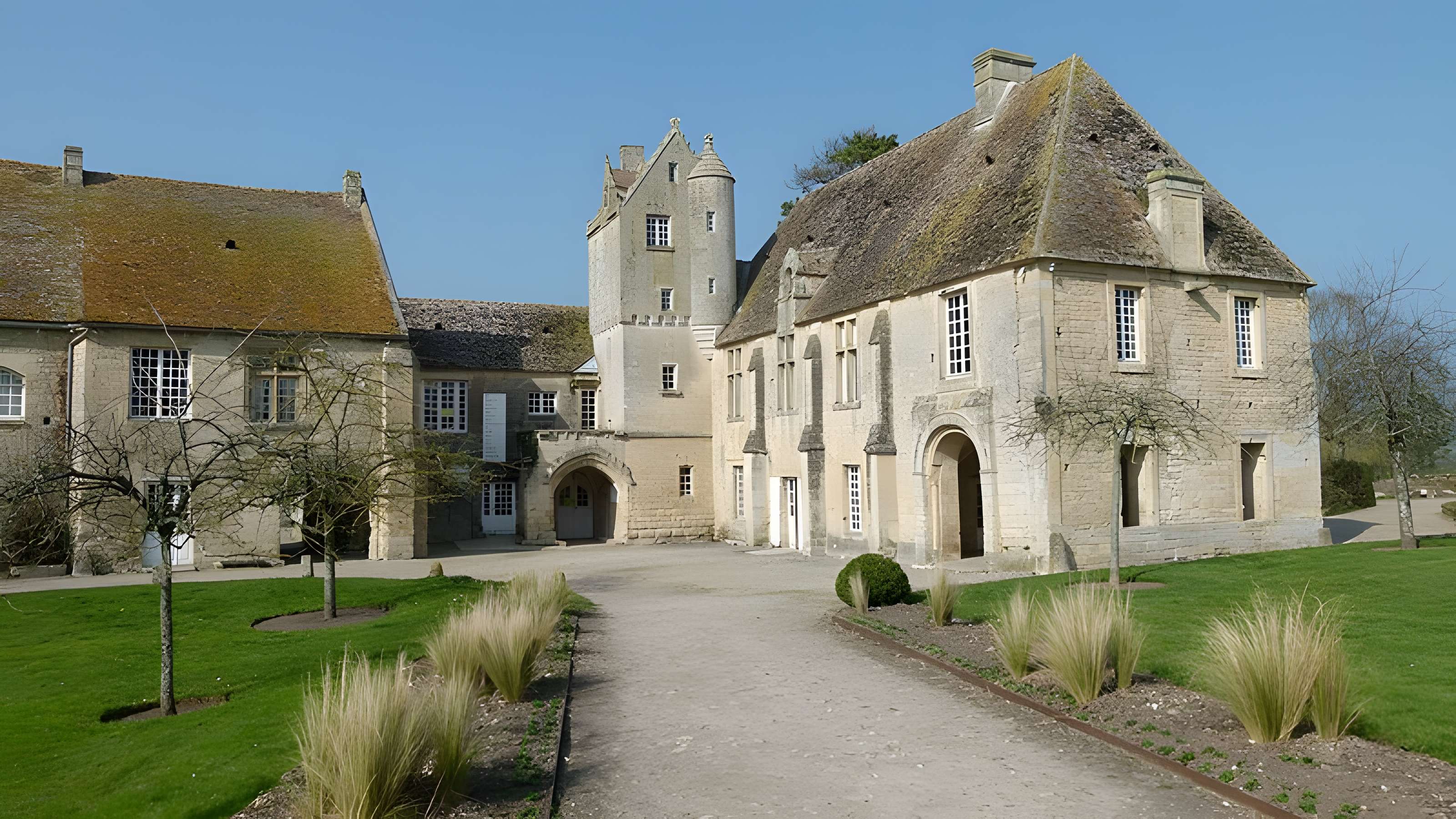 Restes du prieuré de Saint-Gabriel, puis Centre d'apprentissage horticole