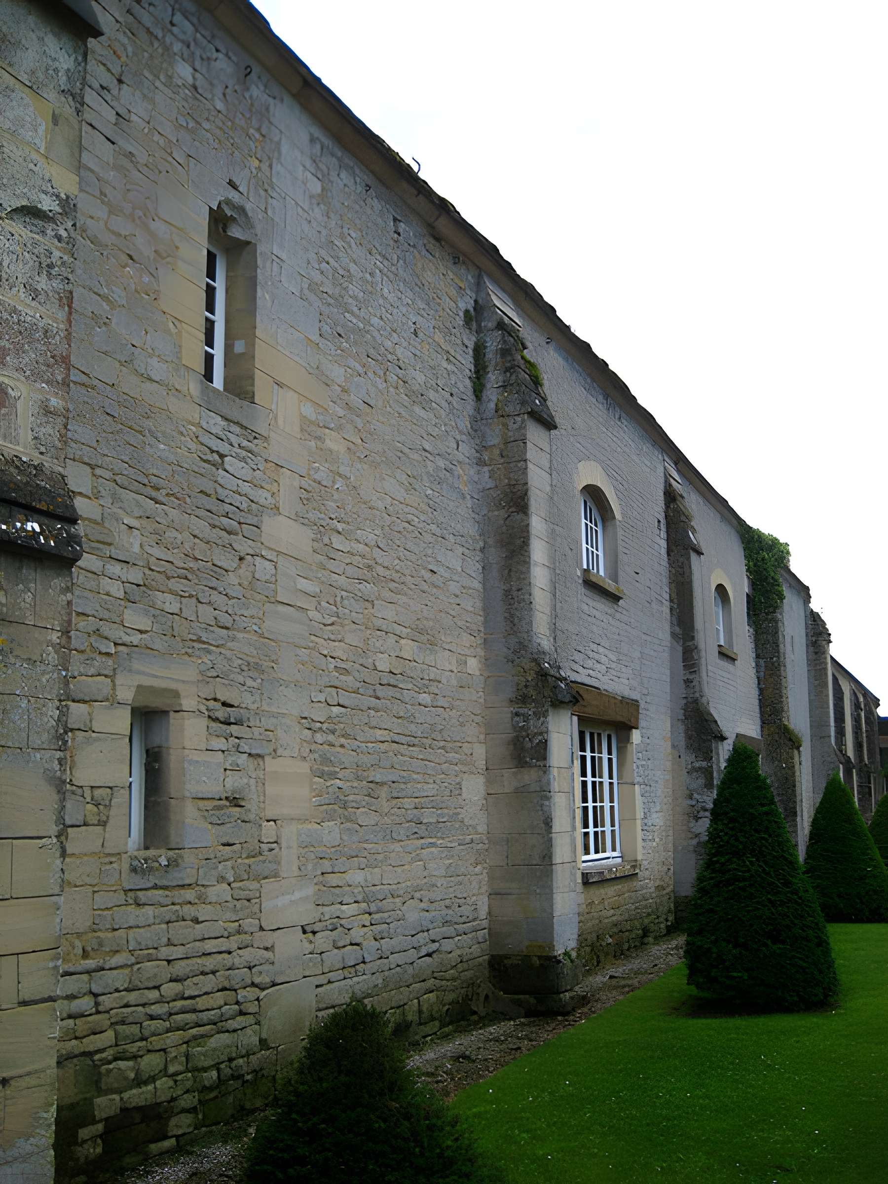 Restes du prieuré de Saint-Gabriel, puis Centre d'apprentissage horticole