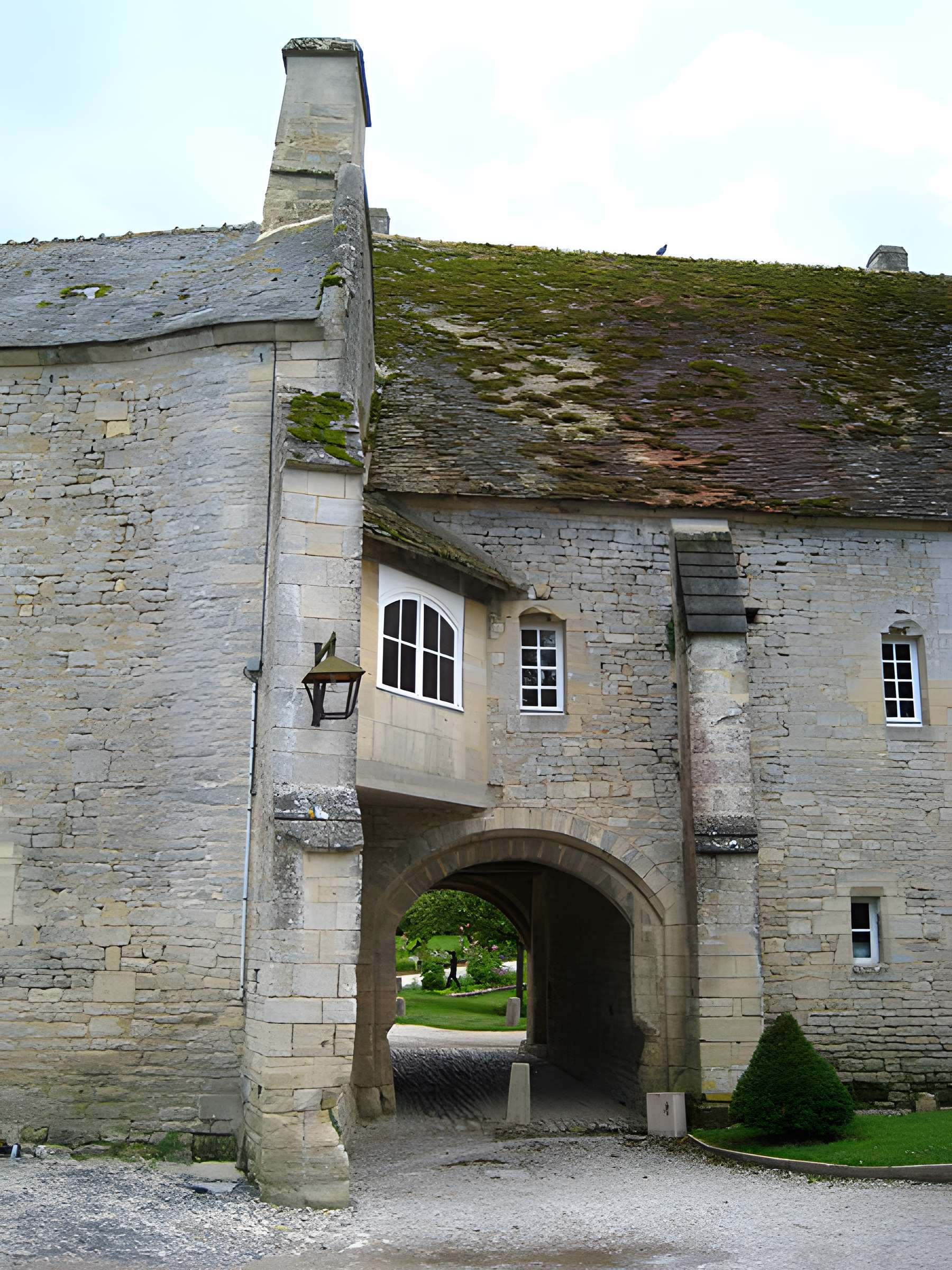Restes du prieuré de Saint-Gabriel, puis Centre d'apprentissage horticole