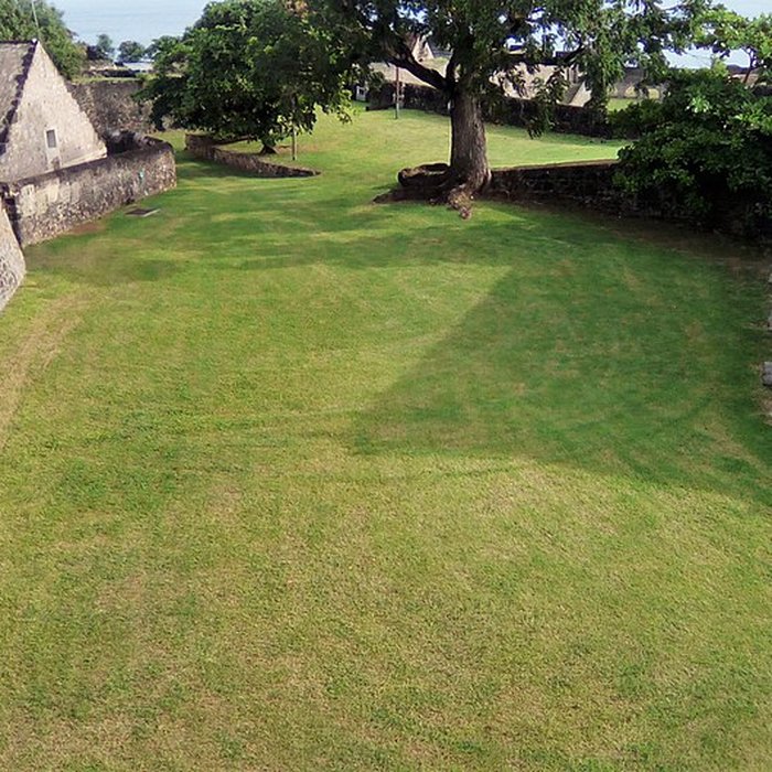 Photo de Fort Saint-Charles, Fort Richepance ou Fort Delgrès, puis laboratoire de vulcanologie