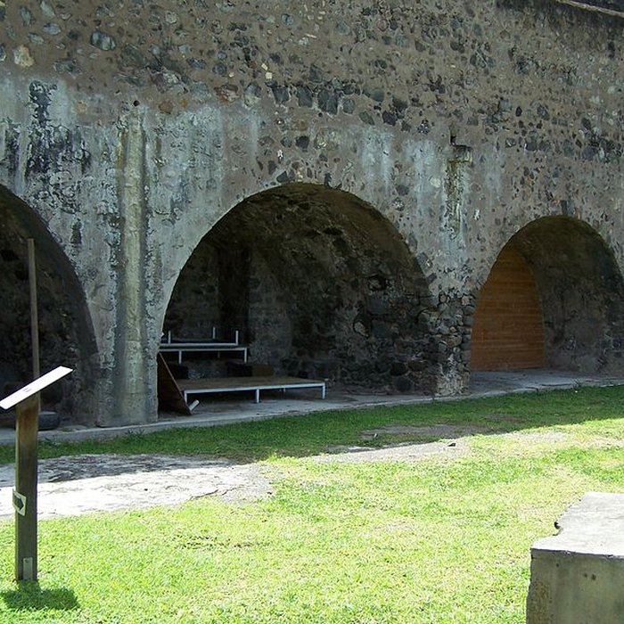 Photo de Fort Saint-Charles, Fort Richepance ou Fort Delgrès, puis laboratoire de vulcanologie