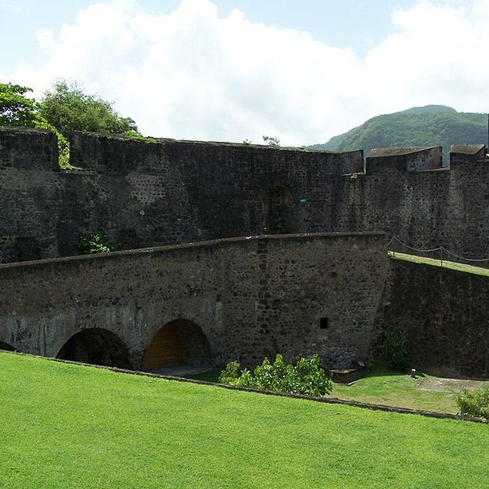 Photo de Fort Saint-Charles, Fort Richepance ou Fort Delgrès, puis laboratoire de vulcanologie