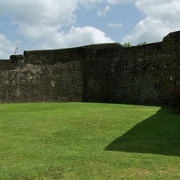 Fort Saint-Charles, Fort Richepance ou Fort Delgrès, puis laboratoire de vulcanologie