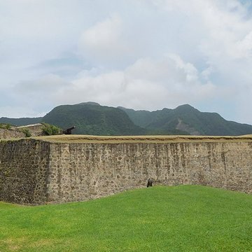 Fort Saint-Charles, Fort Richepance ou Fort Delgrès, puis laboratoire de vulcanologie