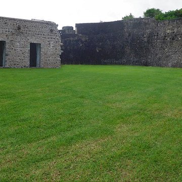 Fort Saint-Charles, Fort Richepance ou Fort Delgrès, puis laboratoire de vulcanologie