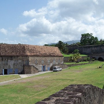 Fort Saint-Charles, Fort Richepance ou Fort Delgrès, puis laboratoire de vulcanologie