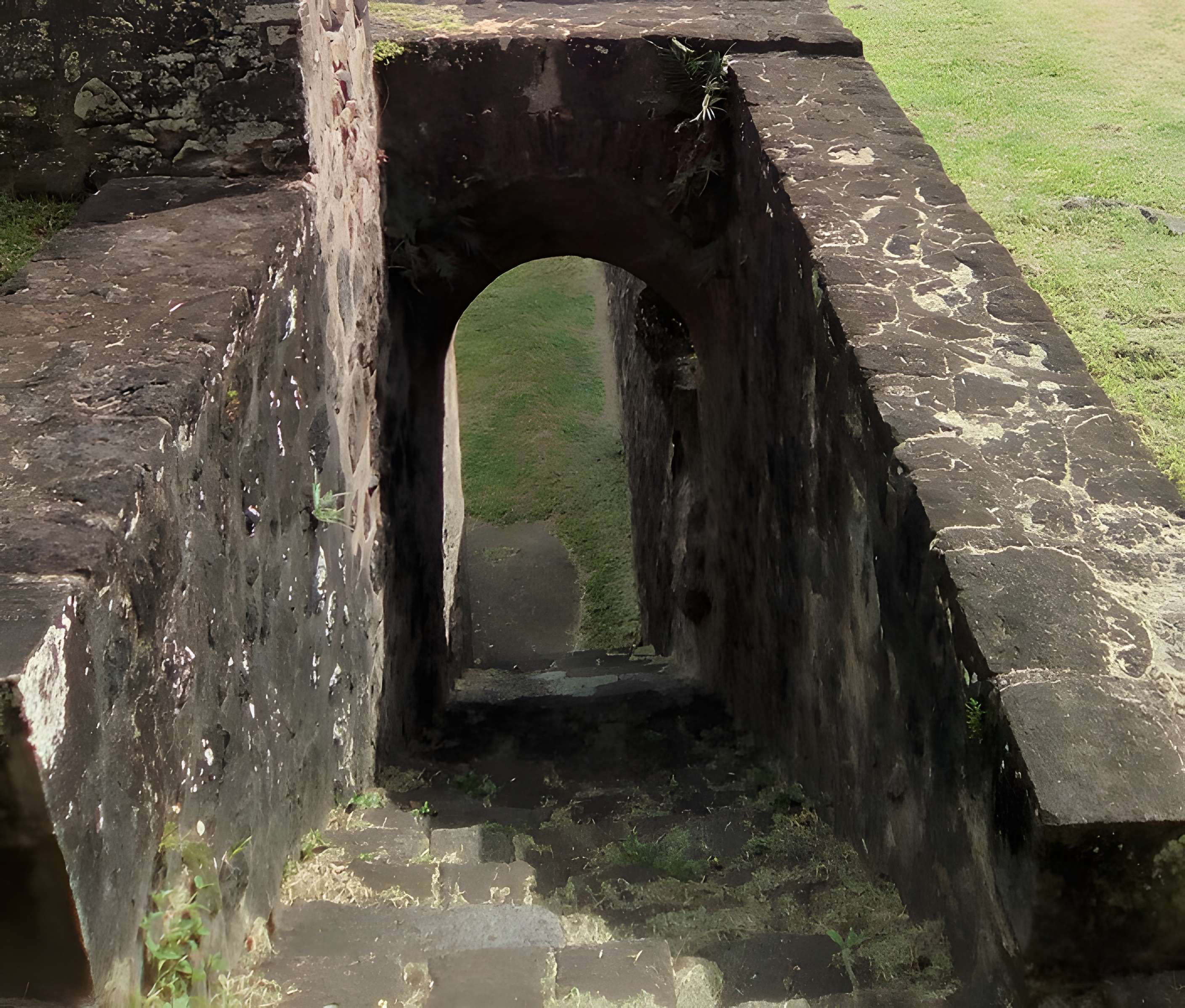 Fort Saint-Charles, Fort Richepance ou Fort Delgrès, puis laboratoire de vulcanologie