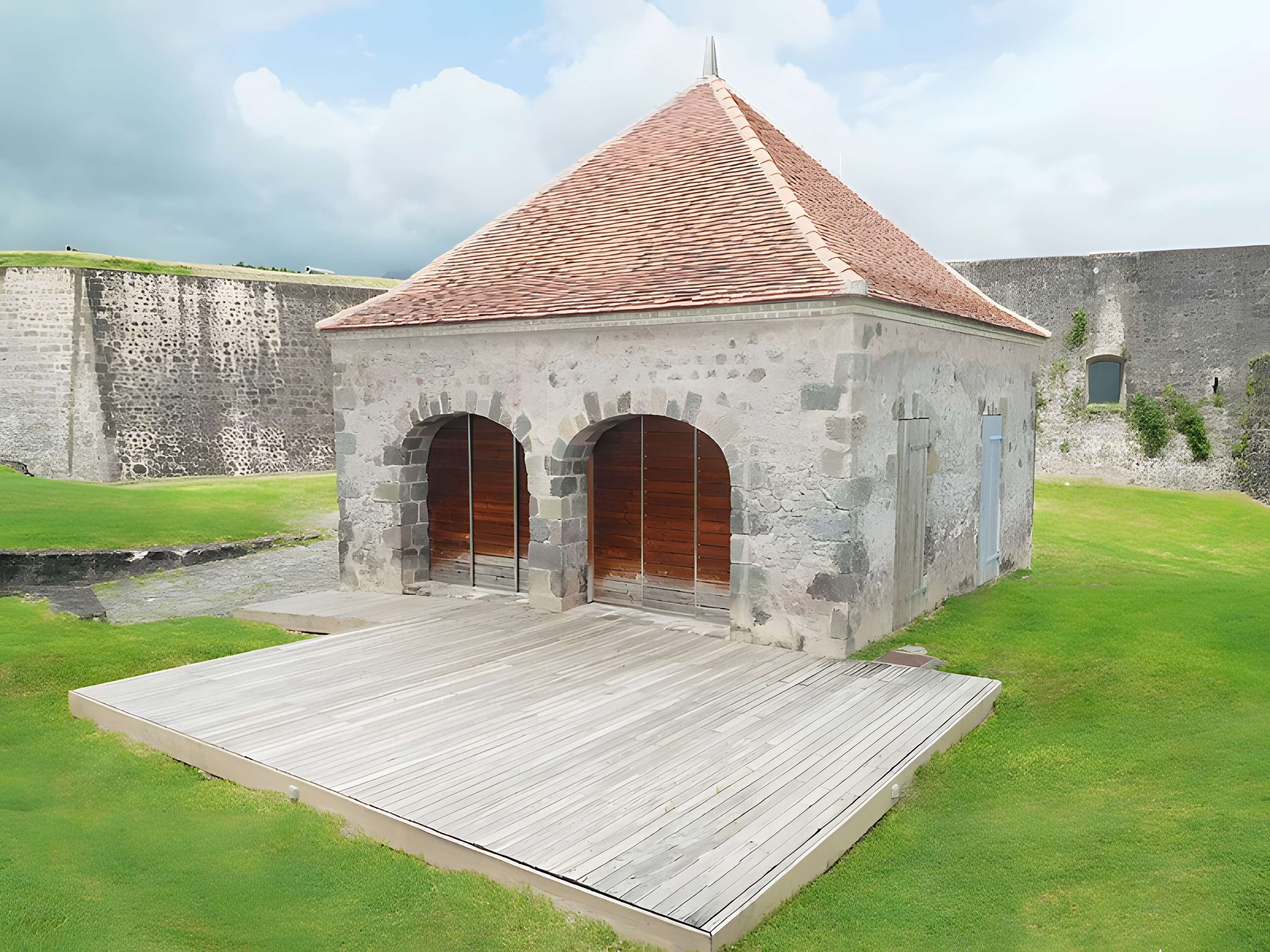 Fort Saint-Charles, Fort Richepance ou Fort Delgrès, puis laboratoire de vulcanologie