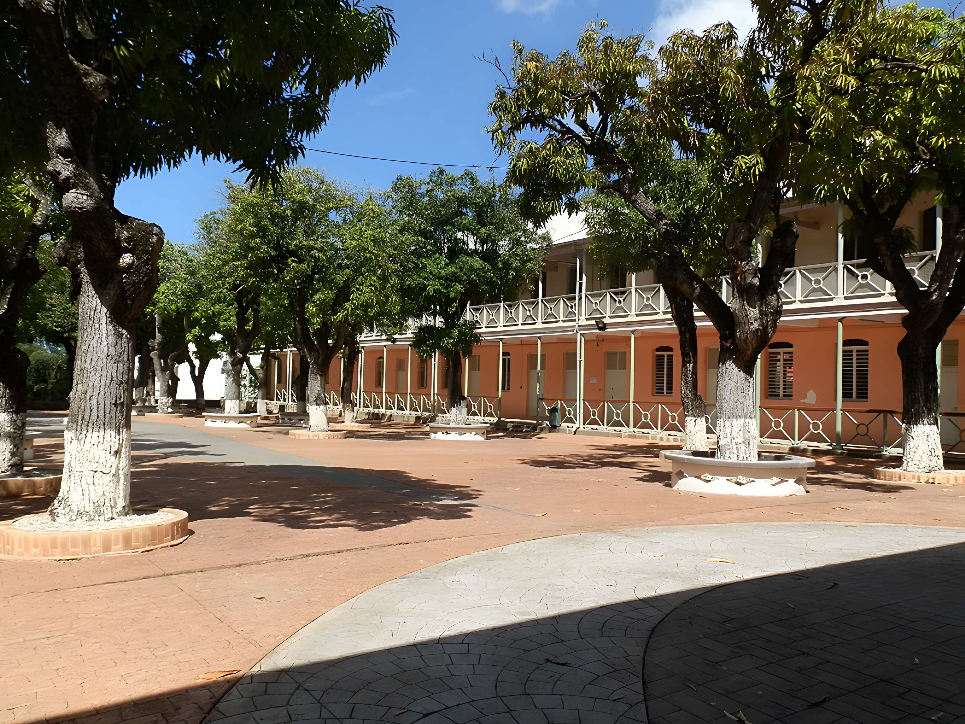 Lycée Gerville-Réache