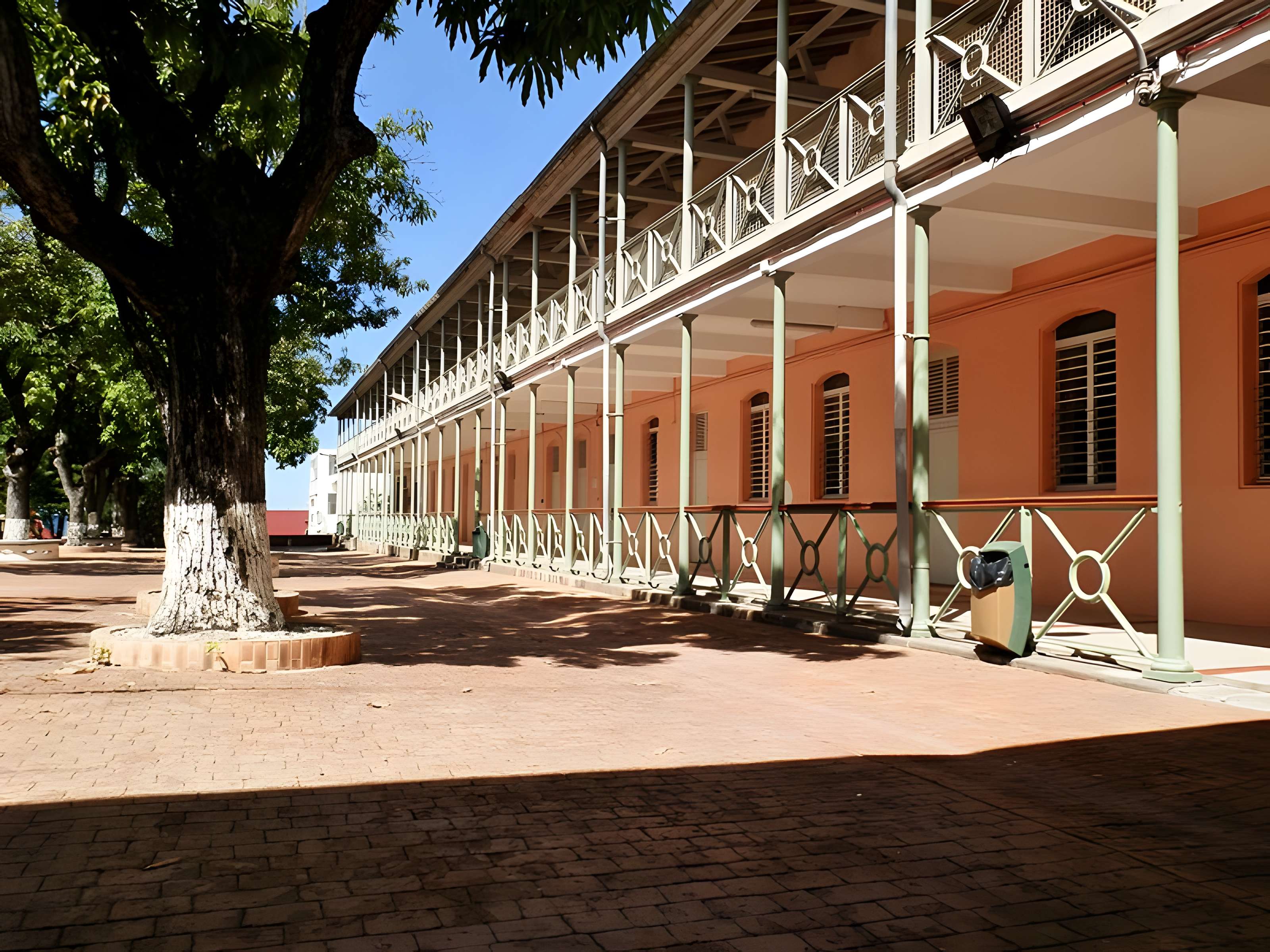 Lycée Gerville-Réache