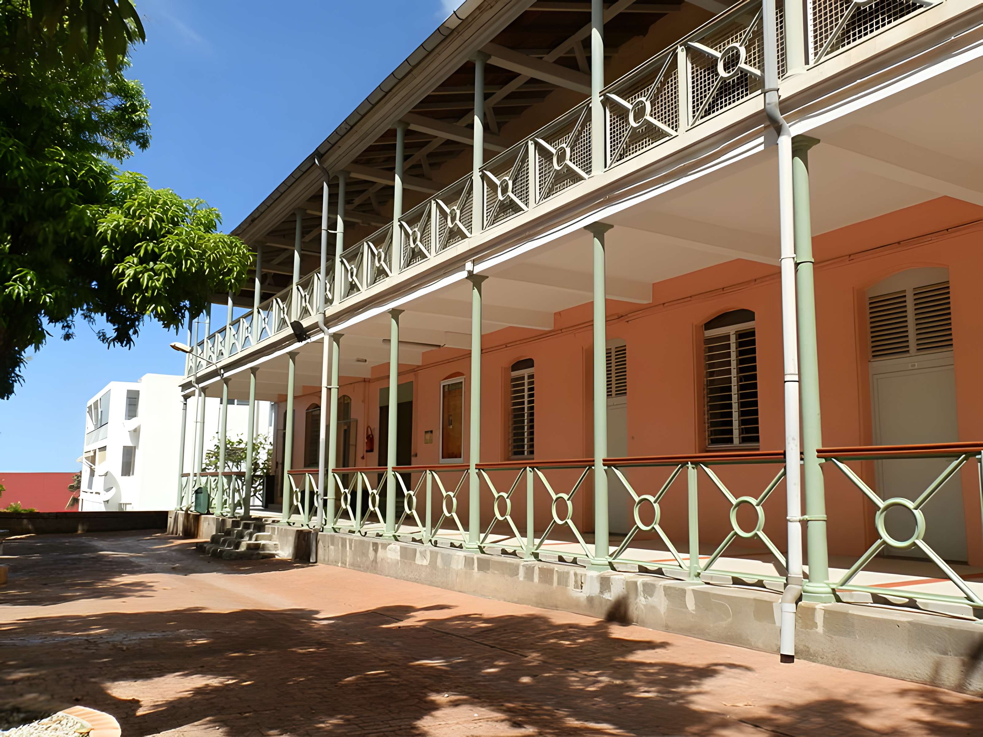Lycée Gerville-Réache