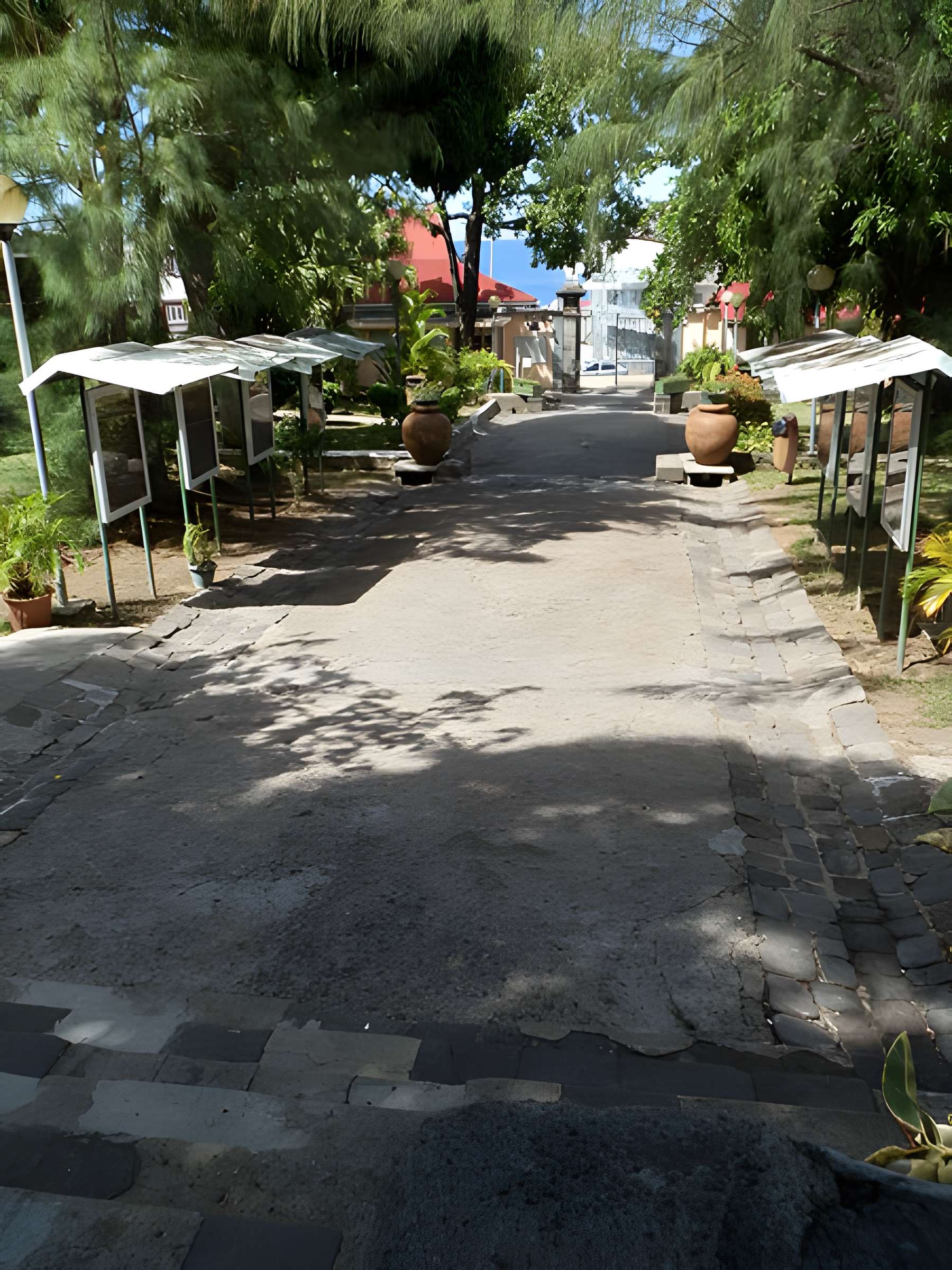 Lycée Gerville-Réache