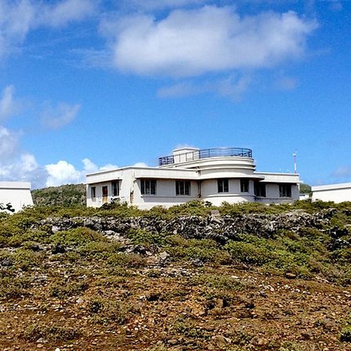 Photo de Station météorologique, située à la pointe des châteaux sur lîle de la Désirade