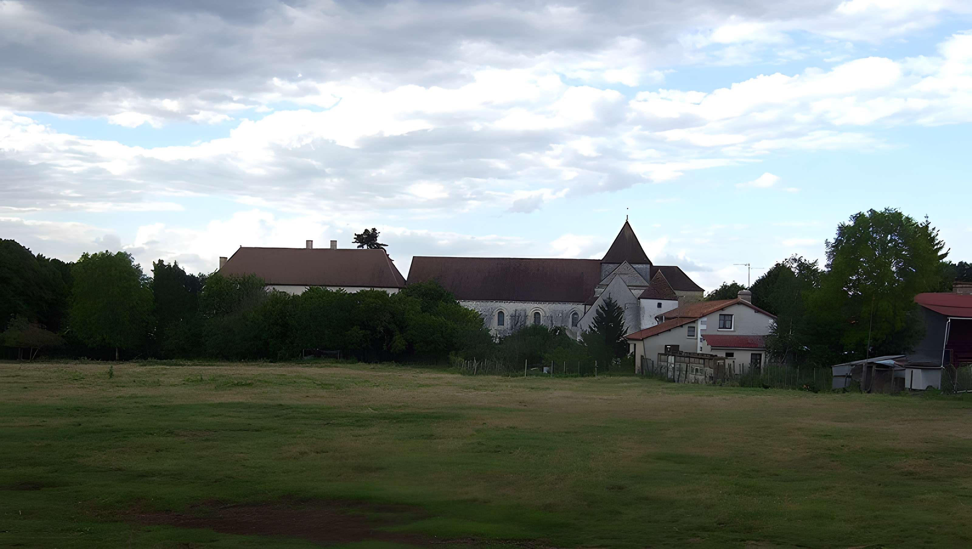 Prieuré de Villesalem