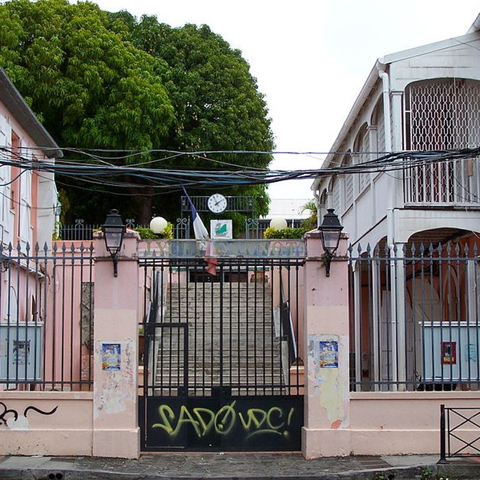 Photo de Ancien Lycée Carnot, actuellement Faculté de lettres
