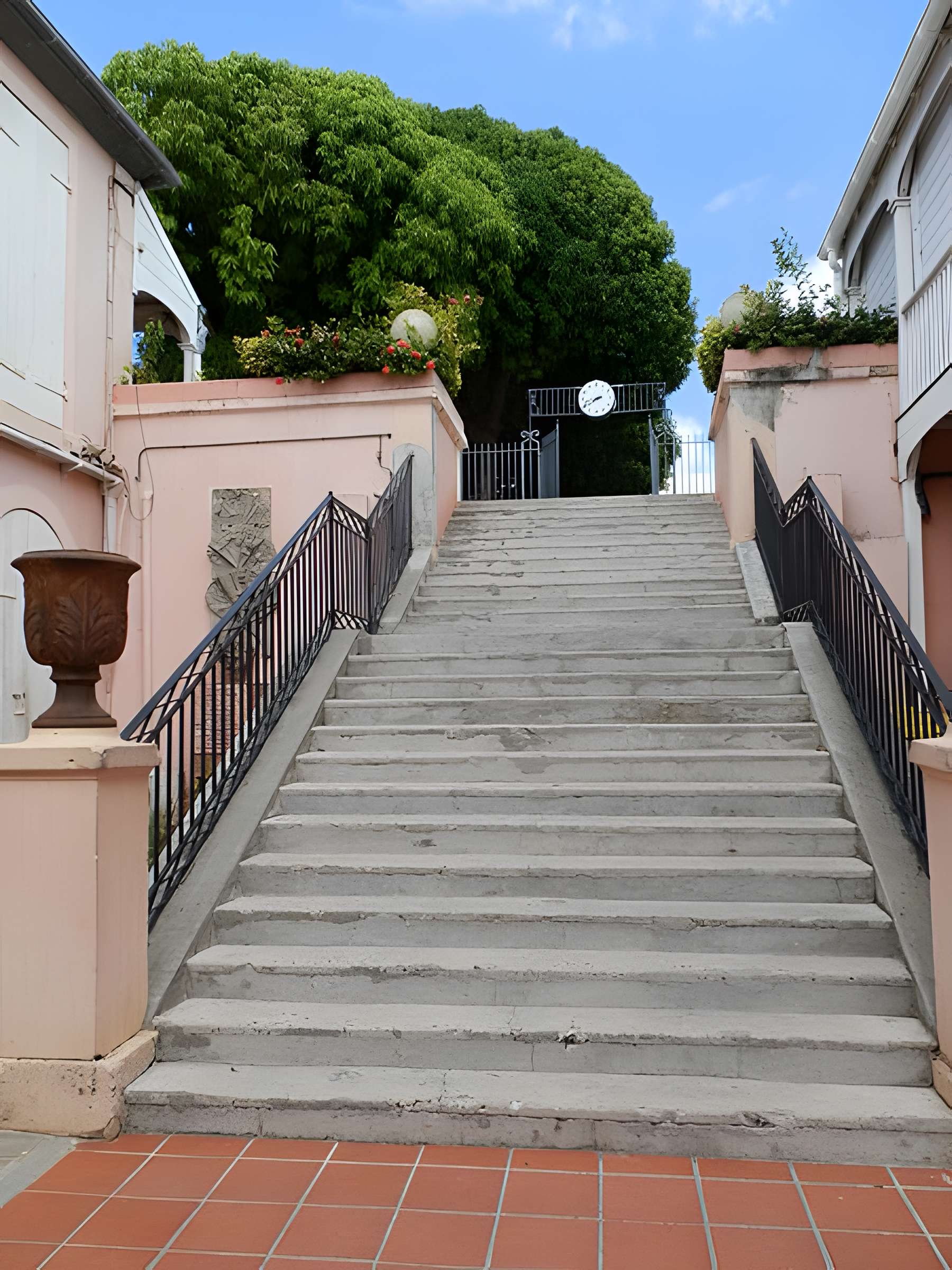 Ancien Lycée Carnot, actuellement Faculté de lettres