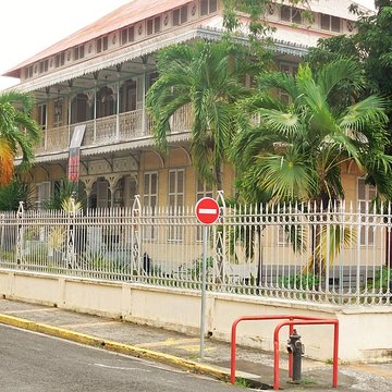 Maison dite Maison Pagès, actuellement musée Saint-John Perse