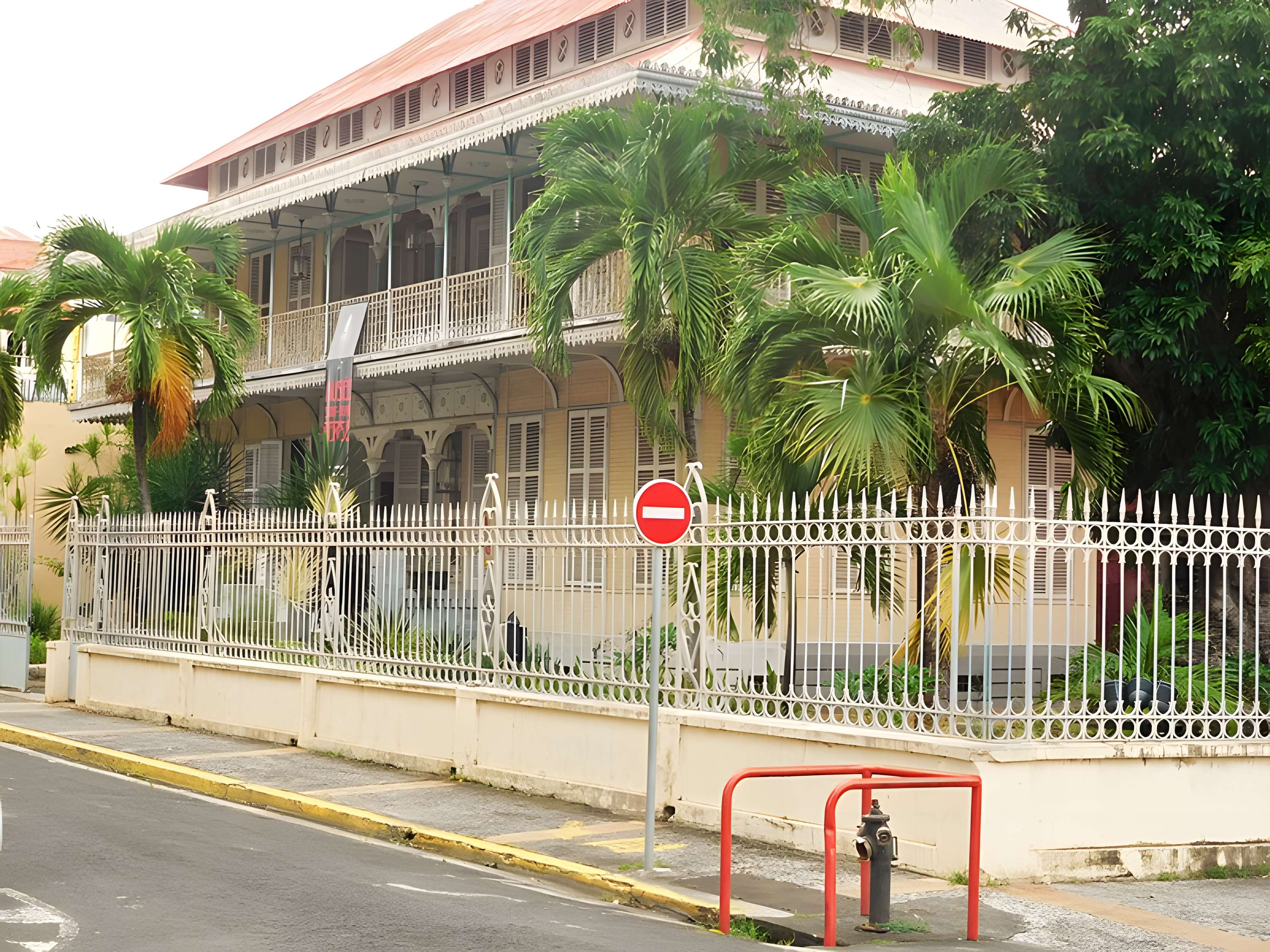 Maison dite Maison Pagès, actuellement musée Saint-John Perse