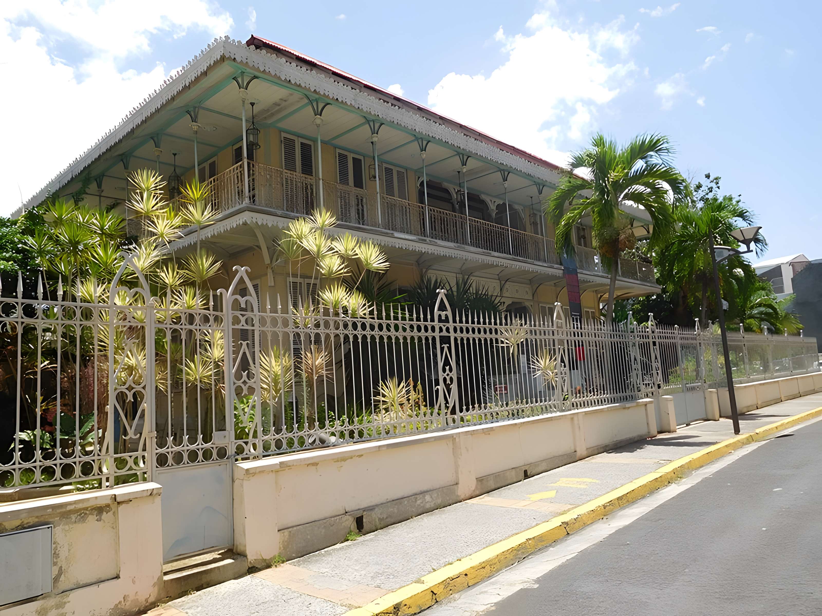 Maison dite Maison Pagès, actuellement musée Saint-John Perse