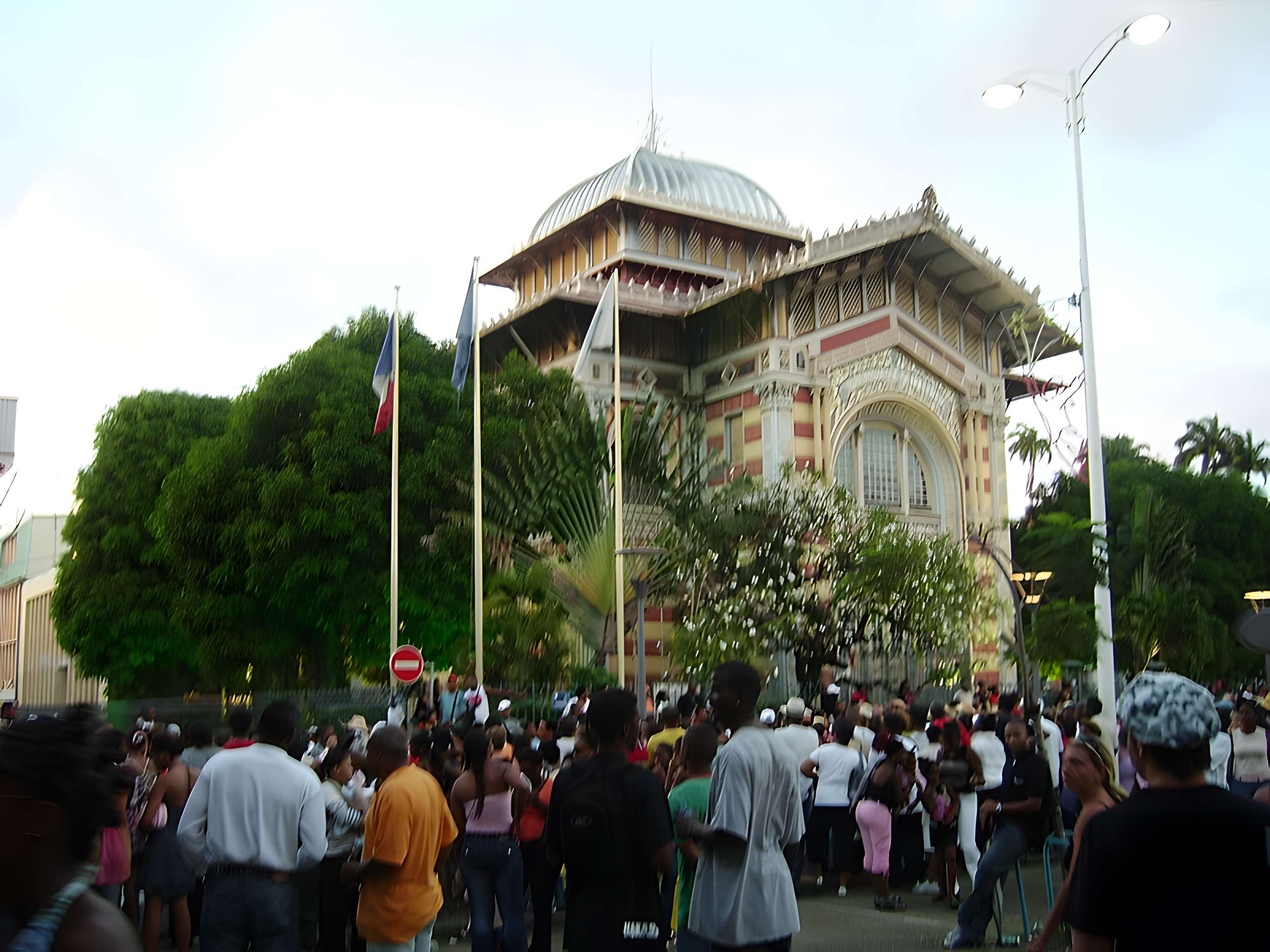 Bibliothèque Schoelcher