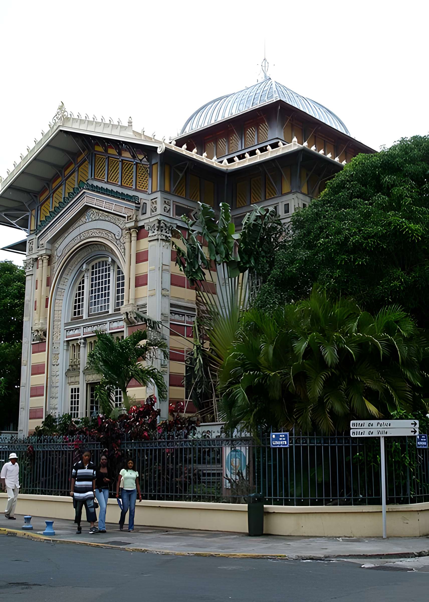 Bibliothèque Schoelcher