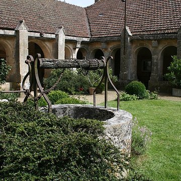 Prieuré Notre-Dame de Vausse