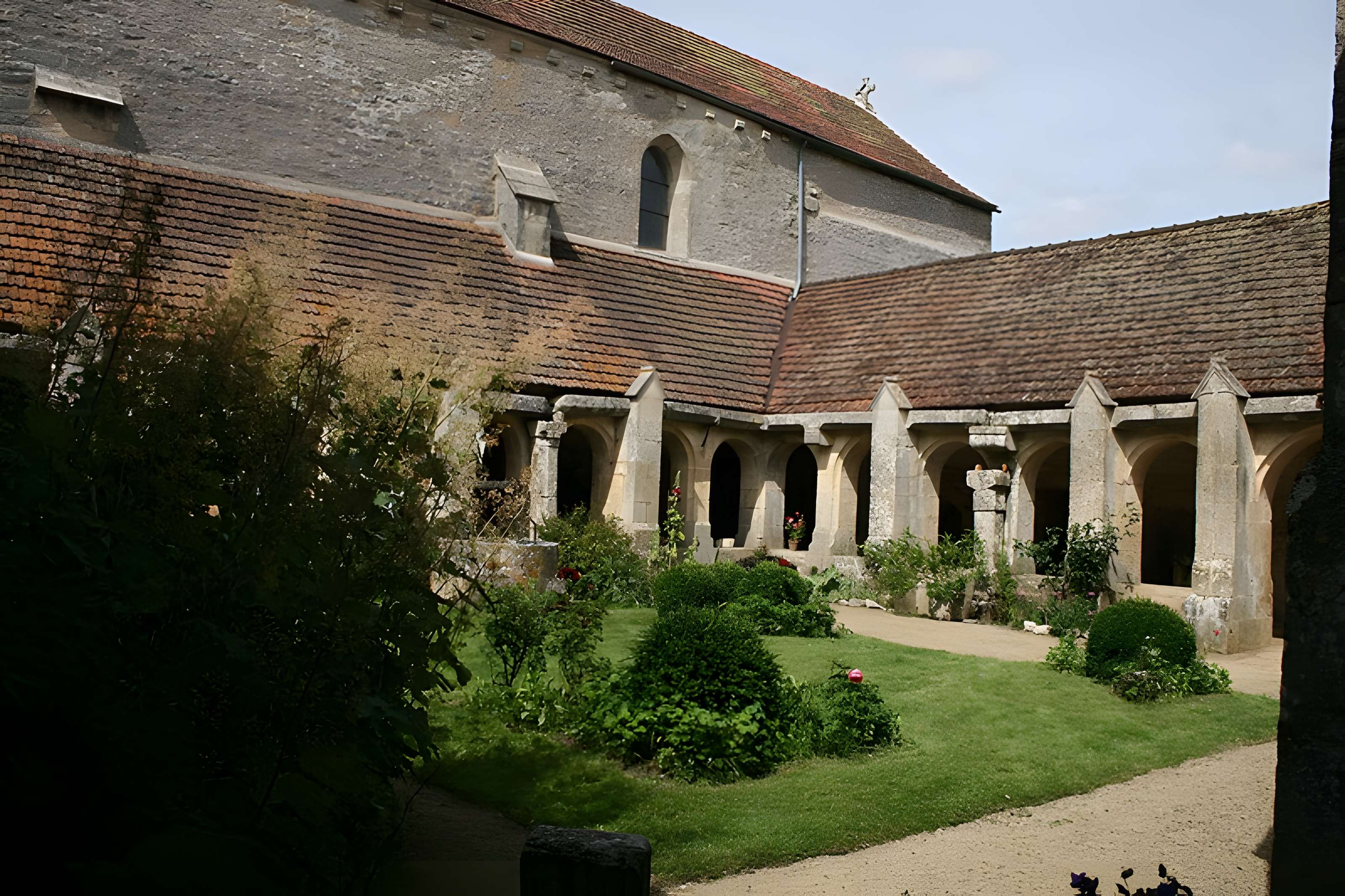 Prieuré Notre-Dame de Vausse