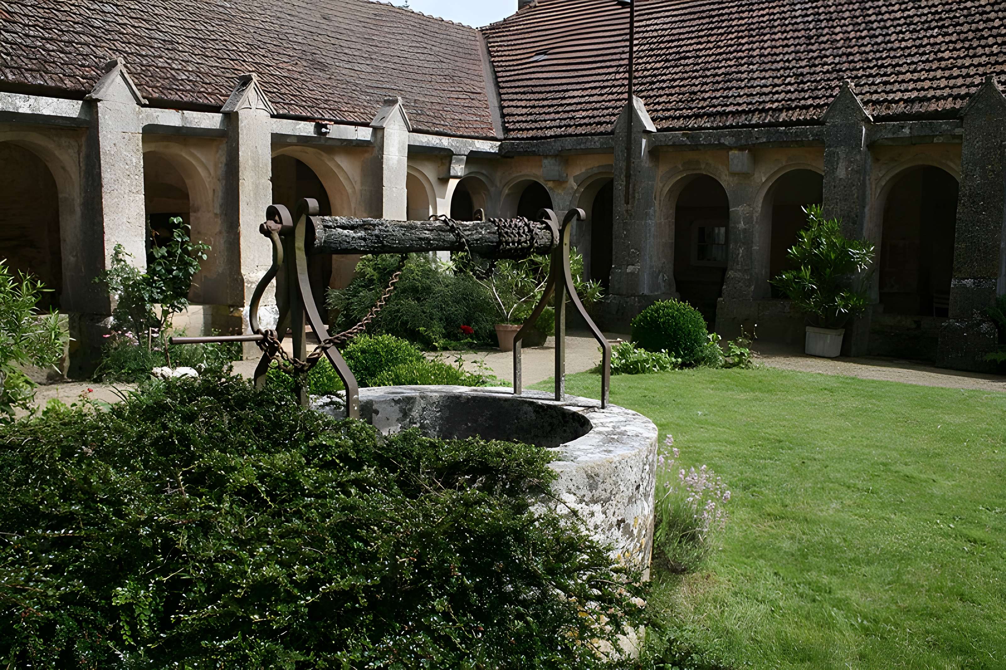 Prieuré Notre-Dame de Vausse