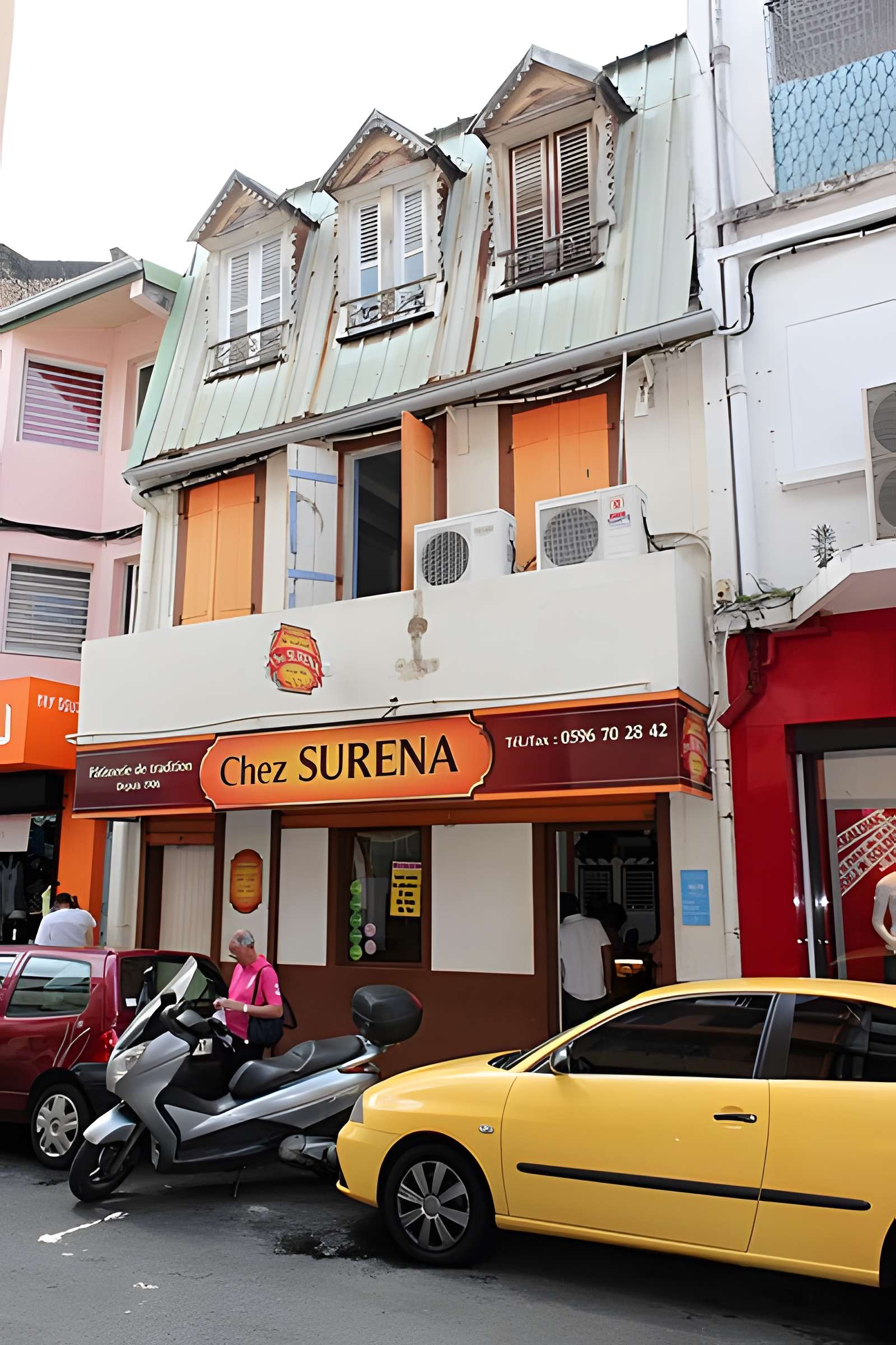 Immeuble, boulangerie SURENA