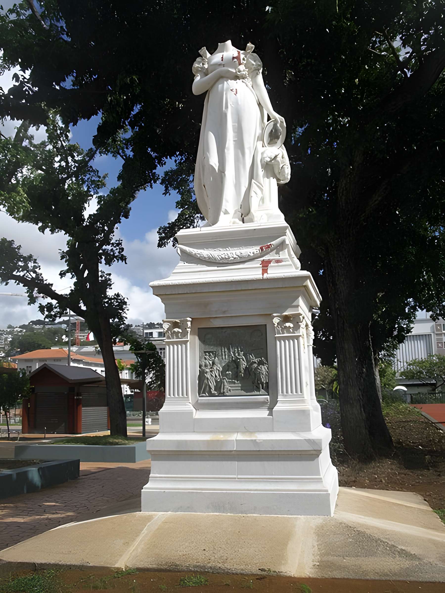 Statue de l'Impératrice Joséphine, située sur la savane