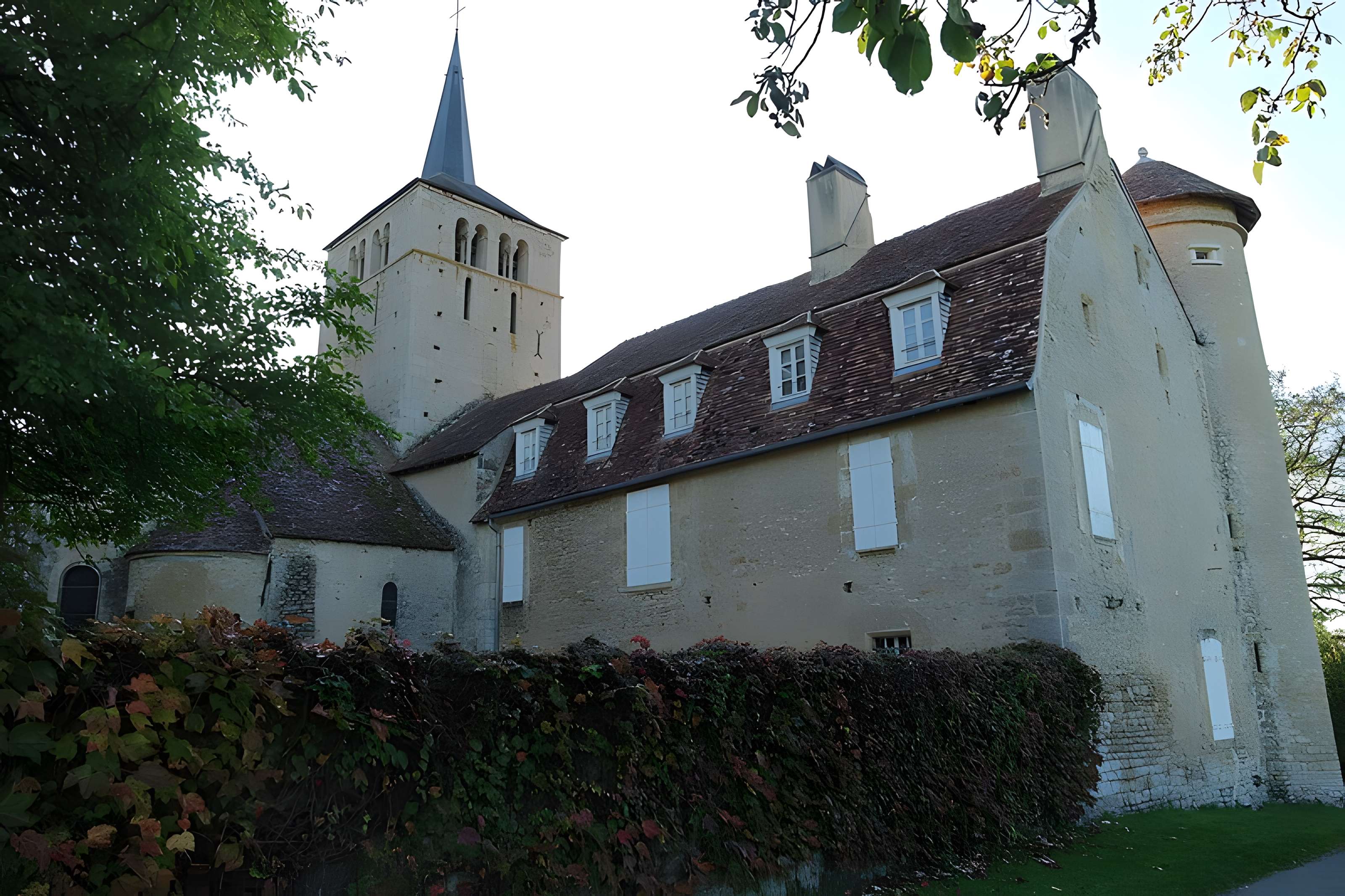 Prieuré Saint-Hilaire de Commagny