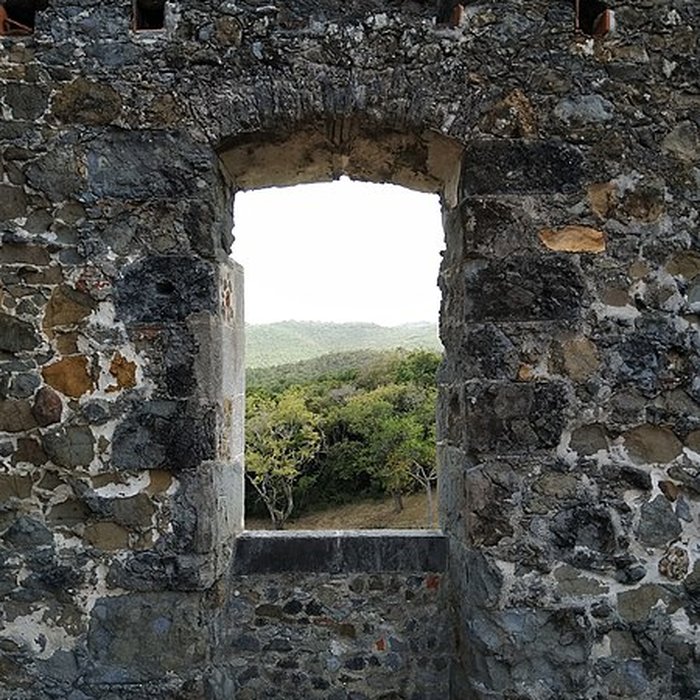 Photo de Habitation sucrière, dite Château-Dubuc, sur la presquîle de la Caravelle