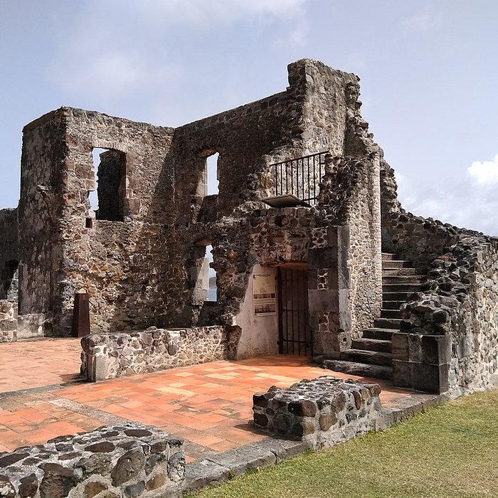Photo de Habitation sucrière, dite Château-Dubuc, sur la presquîle de la Caravelle