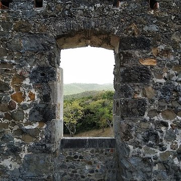 Habitation sucrière, dite Château-Dubuc, sur la presquîle de la Caravelle
