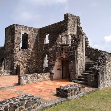 Habitation sucrière, dite Château-Dubuc, sur la presquîle de la Caravelle