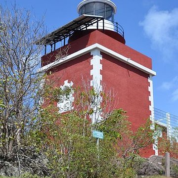 Phare de la Caravelle, situé pointe de la Caravelle