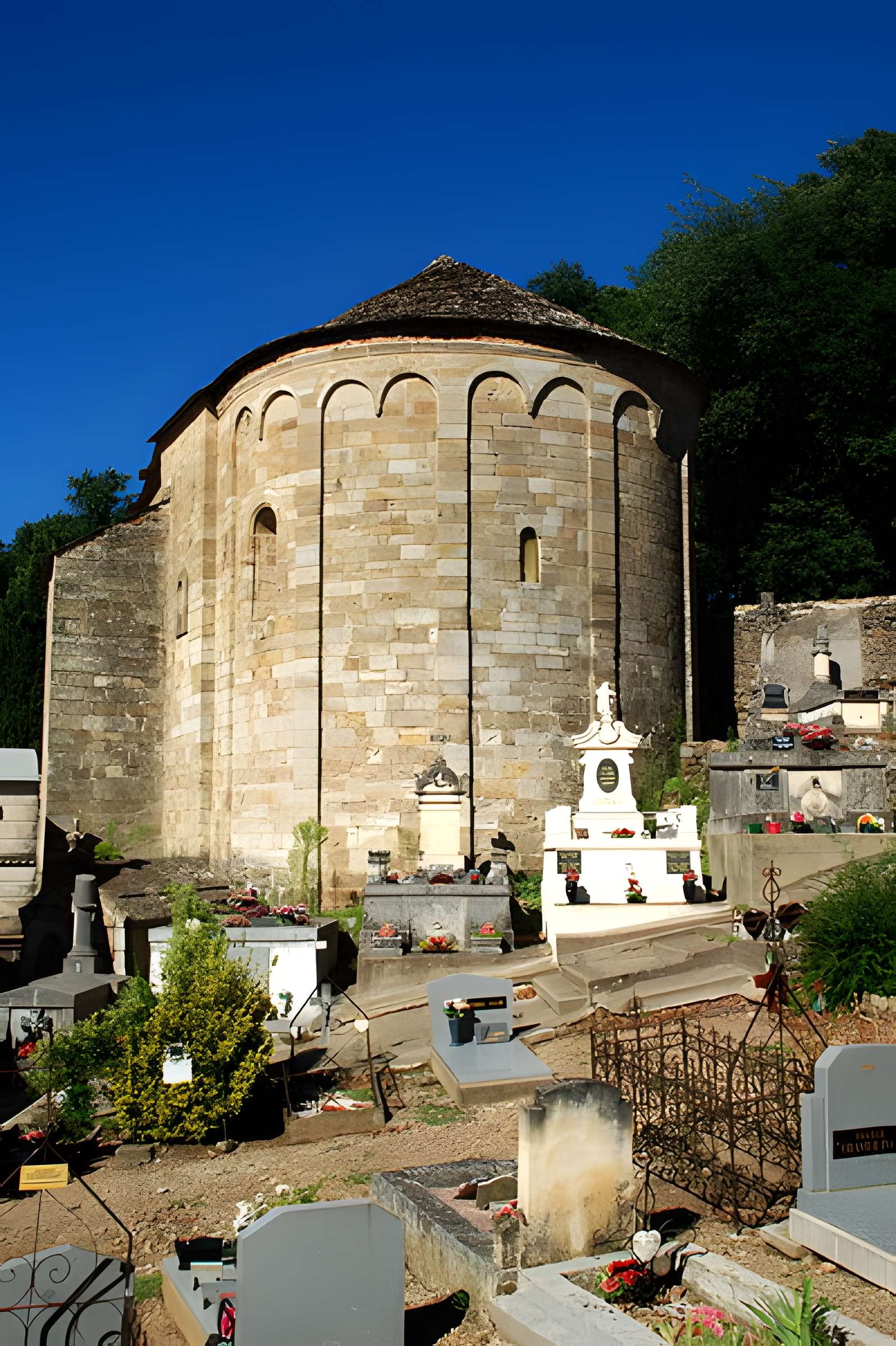 Prieuré Saint-Pierre-de-Rhèdes de Lamalou-les-Bains