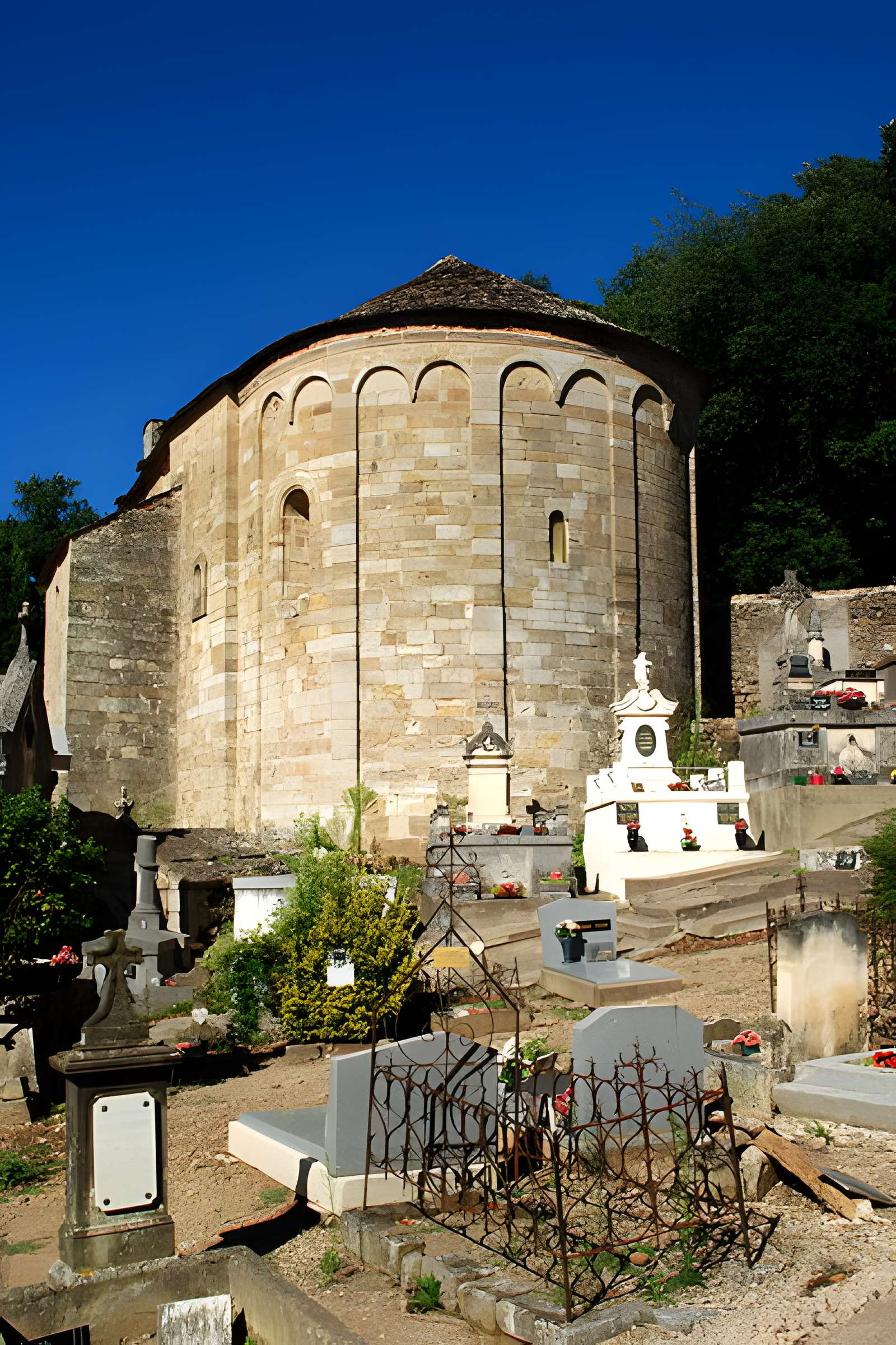Prieuré Saint-Pierre-de-Rhèdes de Lamalou-les-Bains