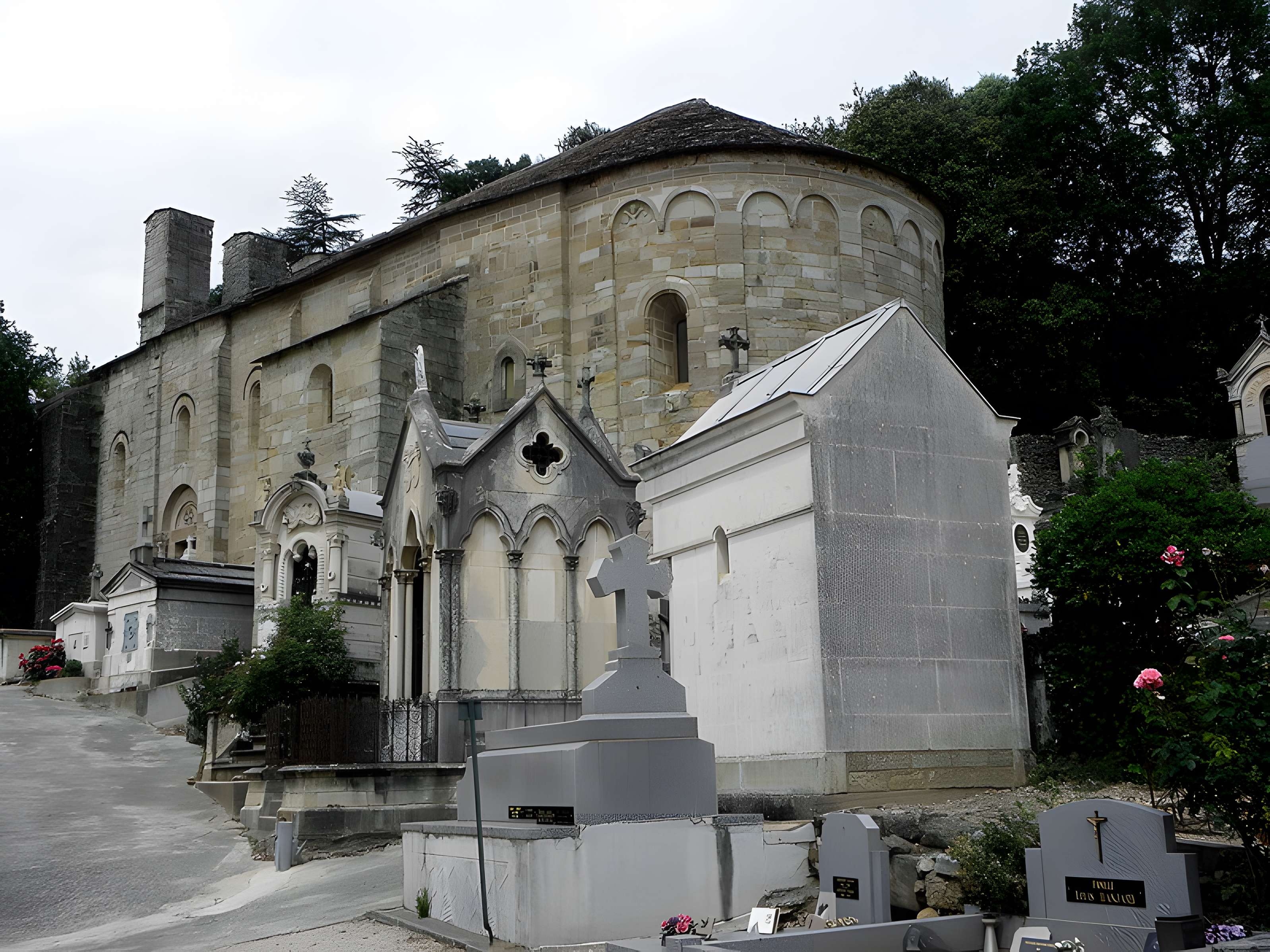 Prieuré Saint-Pierre-de-Rhèdes de Lamalou-les-Bains