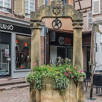 Puits de 1584 à Colmar