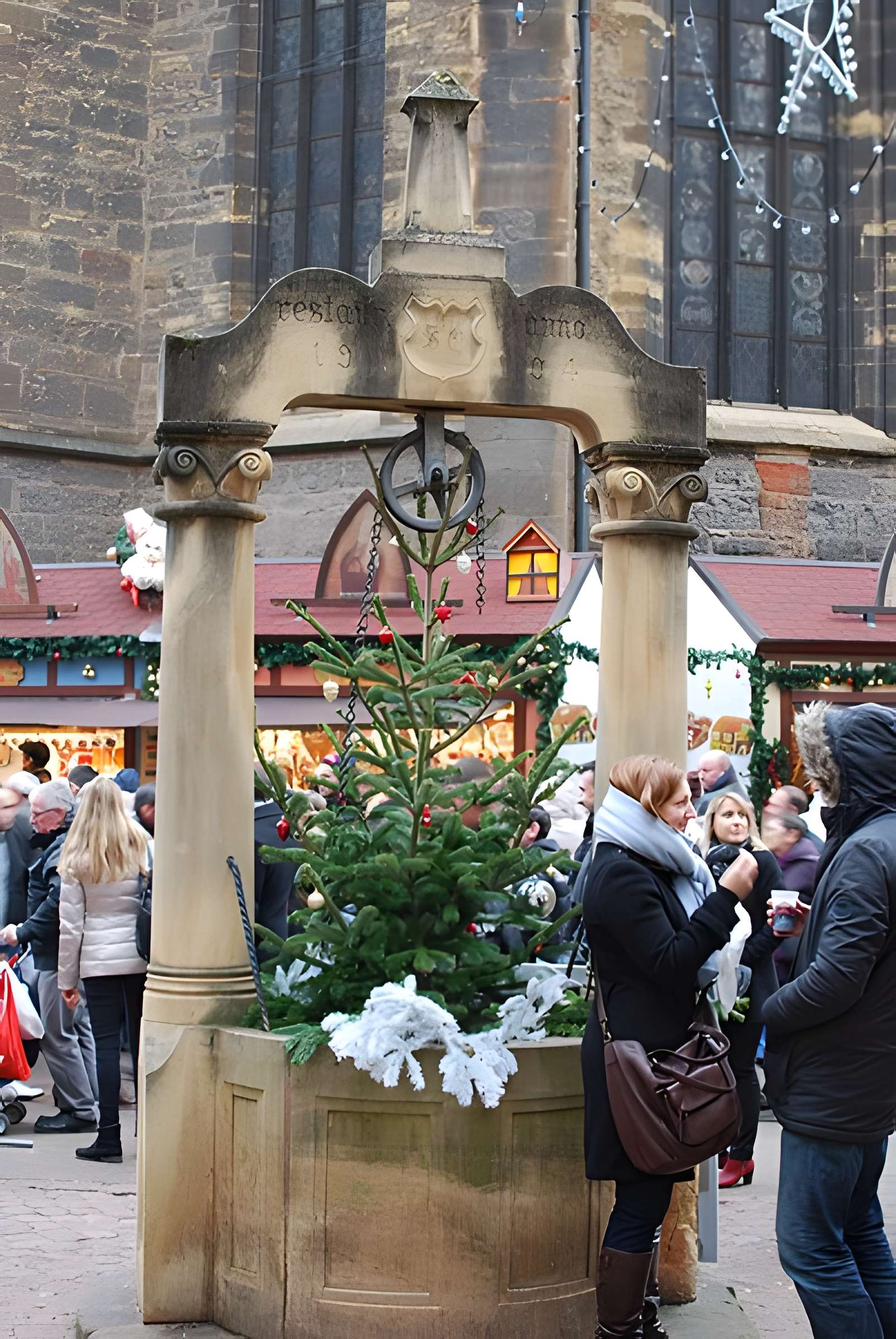 Puits de 1584 à Colmar