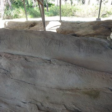 Roches gravées de la Carapa