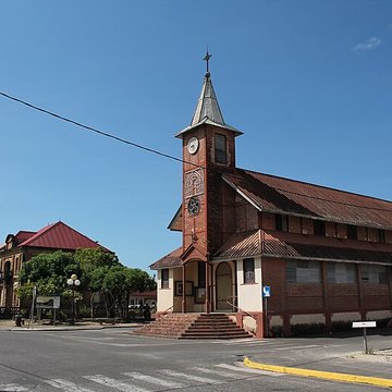 Eglise paroissiale dédiée à Saint-Laurent