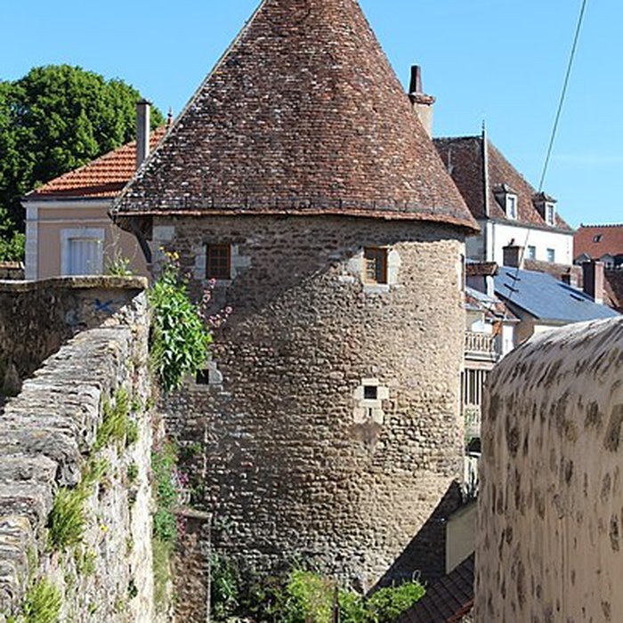 Photo de Remparts dAvallon