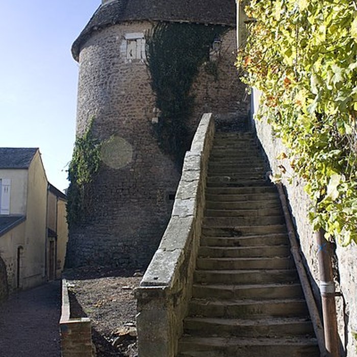 Photo de Remparts dAvallon