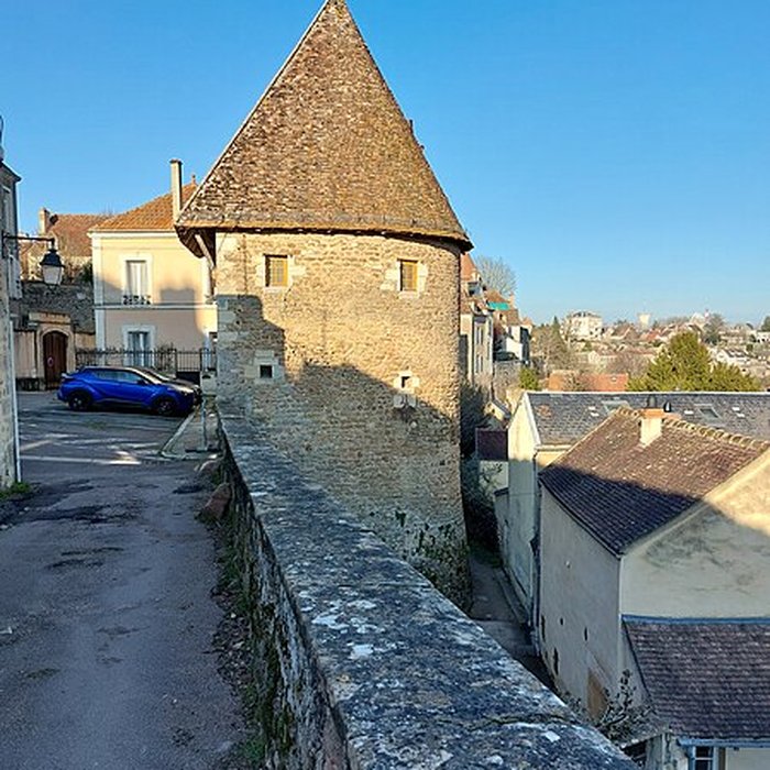 Photo de Remparts dAvallon