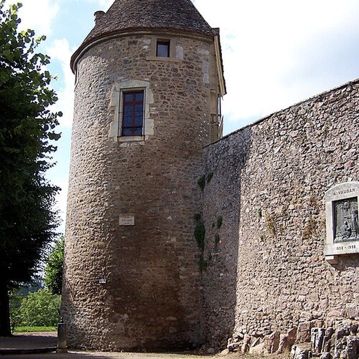 Photo de Remparts dAvallon