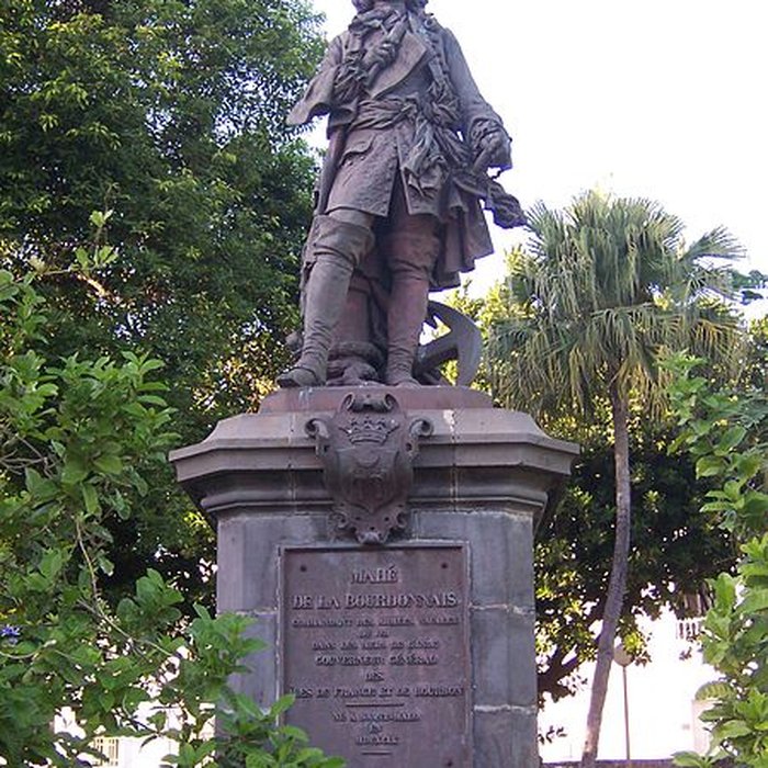 Photo de Statue de François Mahé de La Bourdonnais