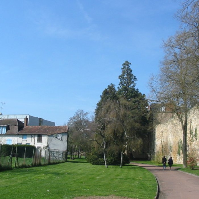 Photo de Remparts de la tour du Havre à la Loire de Nevers